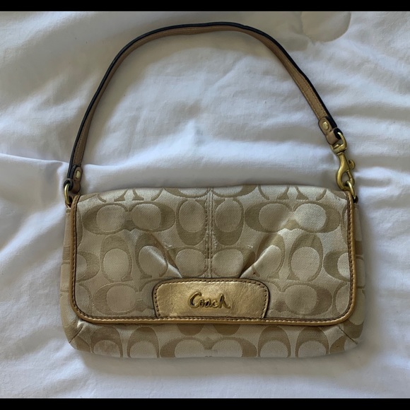 Coach Wristlet/Wallet - Picture 2 of 6